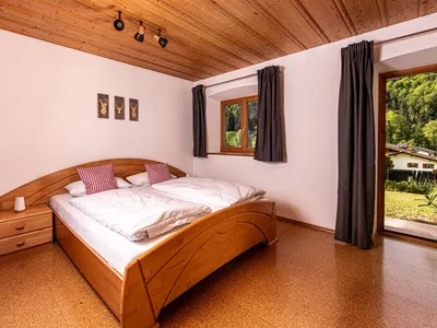 Schlafzimmer mit Zugang zur Terrasse Fewo Drischlag 1