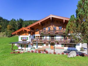 1765370-Ferienwohnung-2-Ramsau-300x225-1