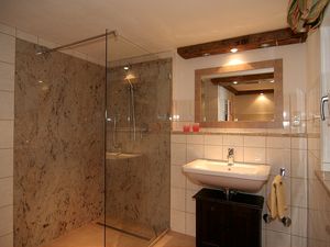 1765370-Ferienwohnung-2-Ramsau-300x225-4