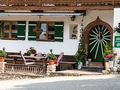 Hauseingang mit Terrasse