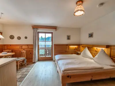 Schlafbereich mit Doppelbett Haus Stephanus Fewo 1