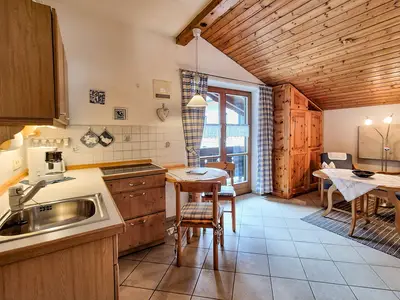 Küchenzeile mit Essebereich Haus Stephanus Fewo 2