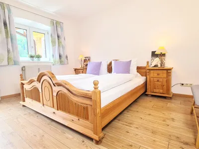 Schlafzimmer mit Doppelbett Fewo Rosi