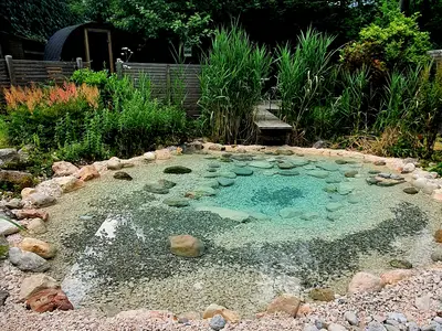 Gartenteich Wellnessbereich