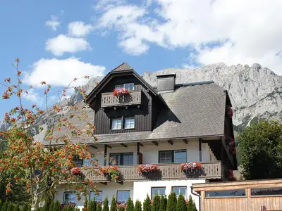 Haus Pilz im Sommer