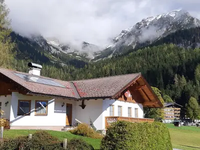 Ferienhaus Sigrid, Blick Richtung Guttenberghaus
