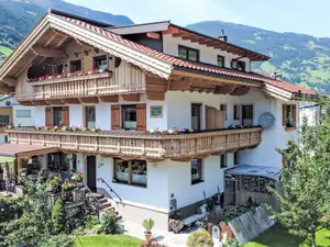Ferienwohnung für 6 Personen (100 m²) in Ramsau im Zillertal