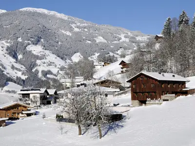 Außenseite Ferienhaus [Winter]
