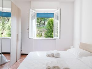 23696995-Ferienwohnung-2-Rapallo-300x225-2