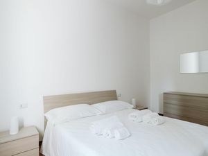 23696995-Ferienwohnung-2-Rapallo-300x225-3