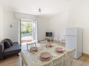 23753183-Ferienwohnung-6-Rapallo-300x225-2