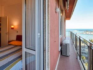 23758935-Ferienwohnung-5-Rapallo-300x225-5