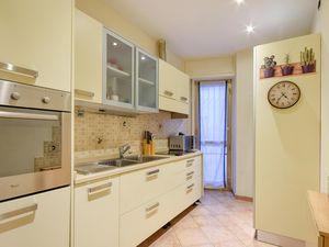 24002440-Ferienwohnung-6-Rapallo-300x225-2