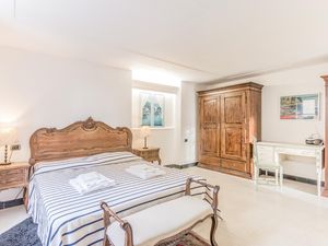 23731361-Ferienwohnung-6-Rapallo-300x225-4