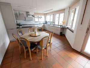 24034810-Ferienwohnung-7-Raron-300x225-4