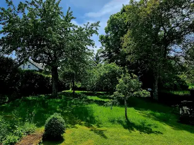 Land-Ferienhaus Martha, Rascheid, Garten.