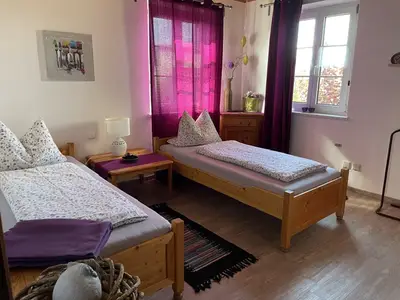 Schlafzimmer mit Einzelbetten