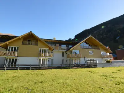 Außenseite Ferienhaus [Sommer]