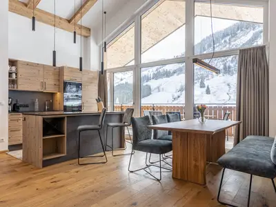 DiningRoom