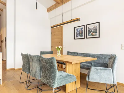 DiningRoom