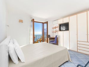 22389987-Ferienwohnung-4-Ravello-300x225-1