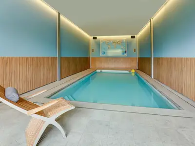 PoolOfHouse
