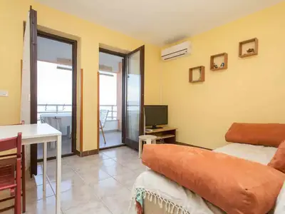 Ferienwohnung für 4 Personen (35 m²) in Ravni 9/10
