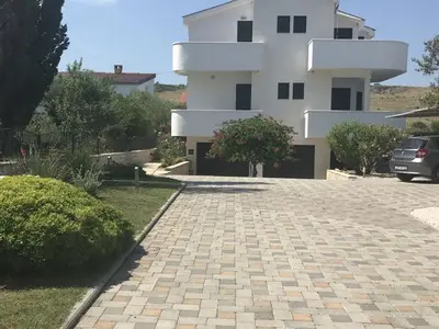 Ferienwohnung für 2 Personen in Ražanac 2/10