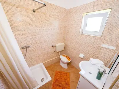 Ferienwohnung für 3 Personen in Ražanac 8/9