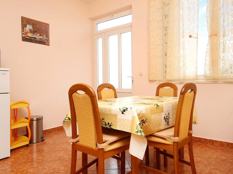 23927716-Ferienwohnung-5-Račišće-800x600-1