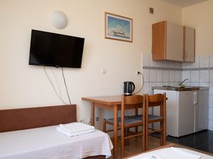 18322936-Ferienwohnung-2-Ražanac-300x225-2