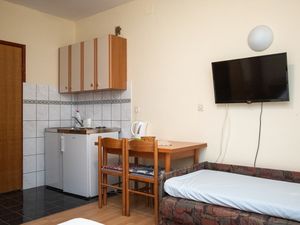 18324133-Ferienwohnung-2-Ražanac-300x225-1