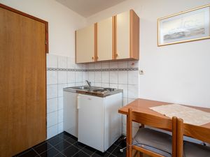 18322174-Ferienwohnung-2-Ražanac-300x225-2