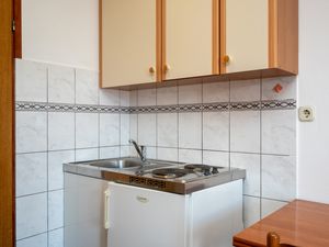 18322174-Ferienwohnung-2-Ražanac-300x225-3