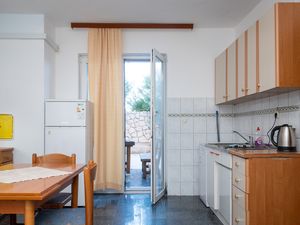 23540349-Ferienwohnung-6-Ražanac-300x225-4