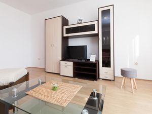 22620153-Ferienwohnung-6-Ražanac-300x225-1