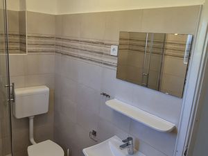 24055270-Ferienwohnung-4-Ražanac-300x225-5