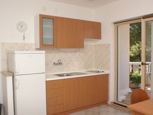 23927639-Ferienwohnung-4-Ražanj-300x225-3