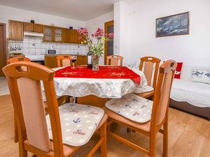 24031923-Ferienwohnung-6-Ražanj-300x225-4