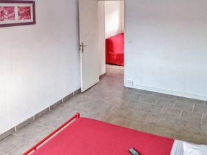 23823079-Ferienwohnung-2-Réauville-300x225-4