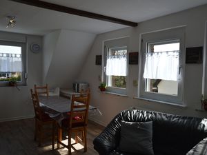 19393181-Ferienwohnung-4-Rees-300x225-3