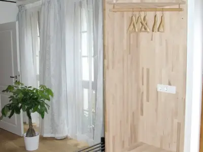 Garderobe aus Massivholz