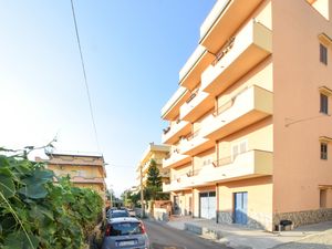 23758237-Ferienwohnung-5-Reggio Calabria-300x225-2