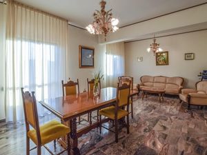 23758237-Ferienwohnung-5-Reggio Calabria-300x225-5