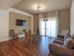 24047578-Ferienwohnung-4-Reggio Calabria-300x225-5