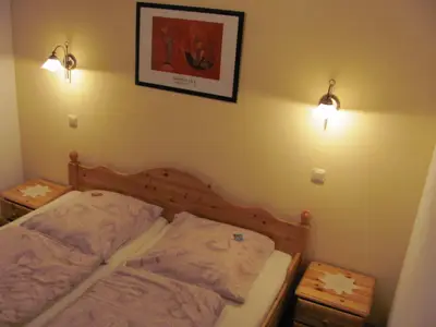 Schlafzimmer 2