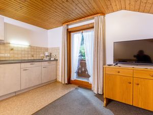 93712-Ferienwohnung-4-Reit im Winkl-300x225-2