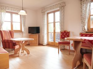 72785-Ferienwohnung-2-Reit im Winkl-300x225-3