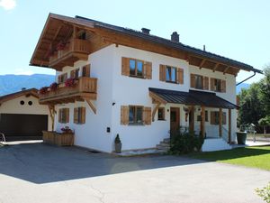 22169523-Ferienwohnung-4-Reit im Winkl-300x225-0