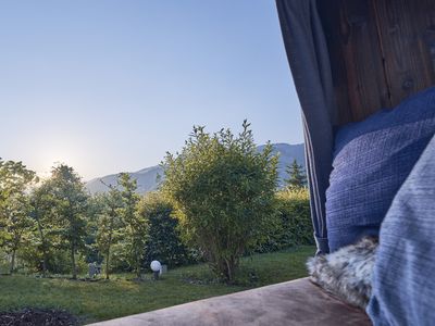 designchalets alpenstrandkorb  Blick auf die Berge relax